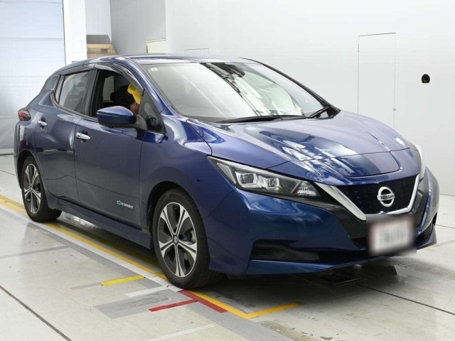 Nissan LEAF 2021 8061989-5