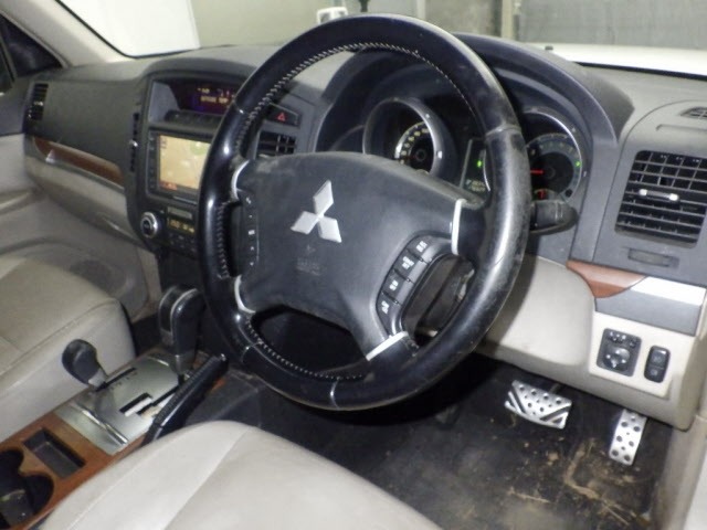 Mitsubishi PAJERO 2007 8051680-3