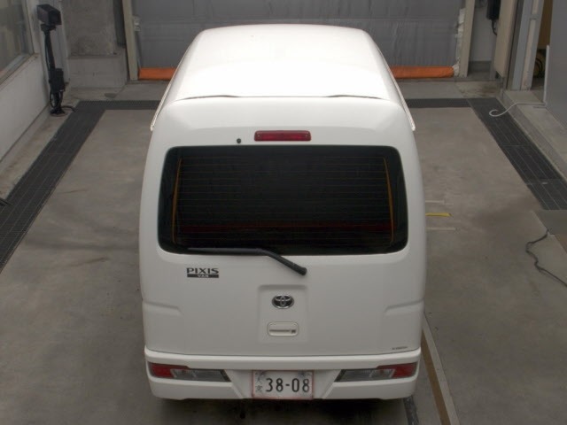 Toyota PIXIS VAN 2021 8061088-7