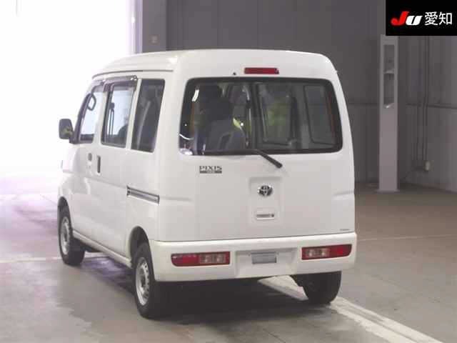 Toyota PIXIS VAN 2014 8061102-1