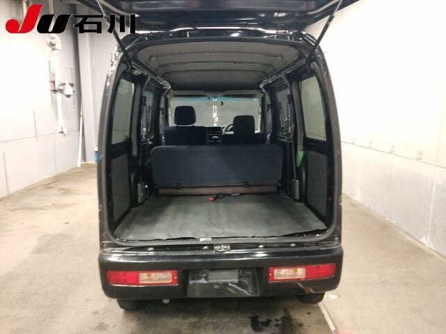 Toyota PIXIS VAN 2015 8061104-6
