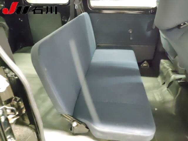 Toyota PIXIS VAN 2015 8061104-7