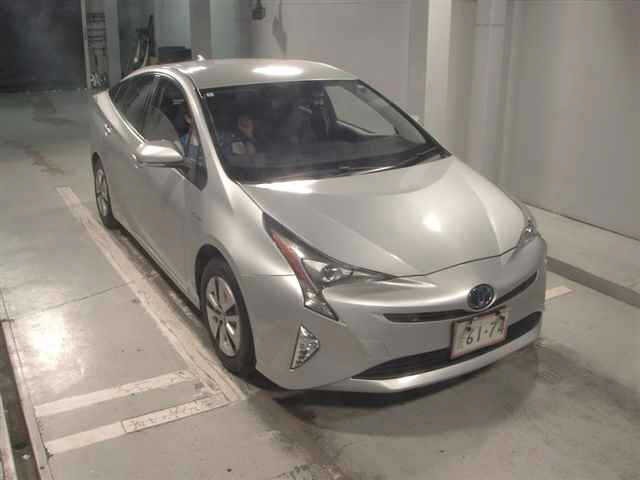 Toyota PRIUS 2016 8057513-0