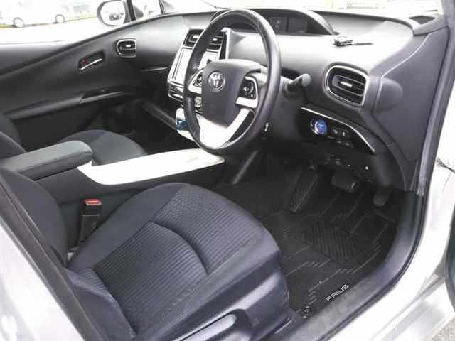 Toyota PRIUS 2016 8057513-3