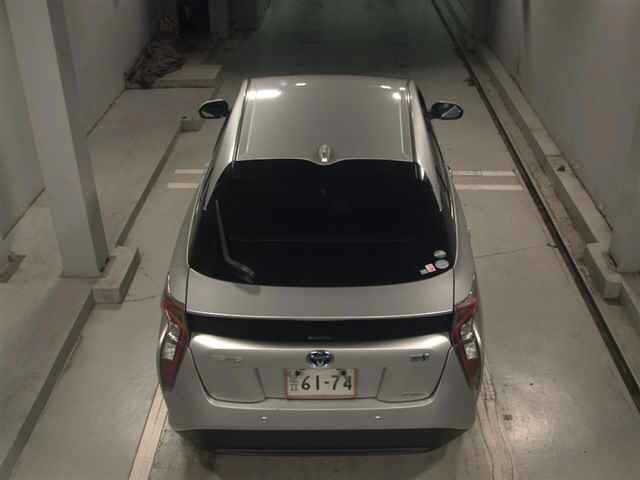 Toyota PRIUS 2016 8057513-7
