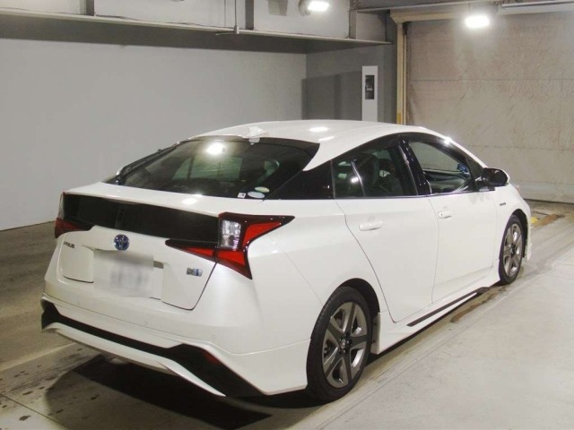 Toyota PRIUS 2019 8057656-1