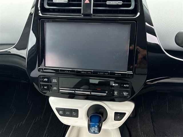Toyota PRIUS 2016 8057693-6