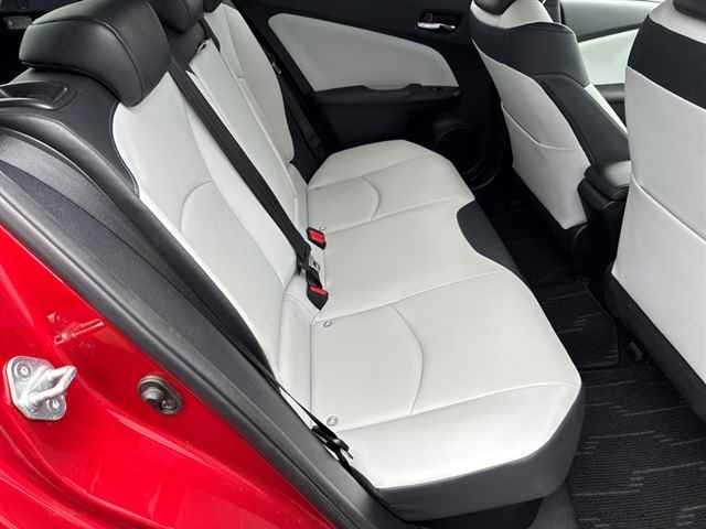 Toyota PRIUS 2016 8057693-8