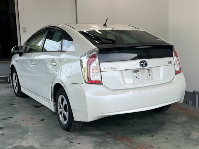 Toyota PRIUS 2013 8057694-1