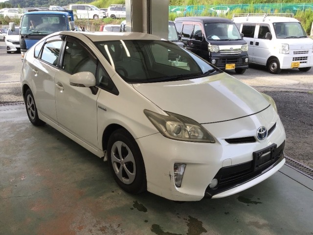 Toyota PRIUS 2013 8057694-3