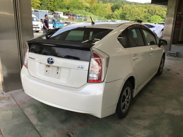 Toyota PRIUS 2013 8057694-4