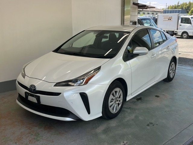 Toyota PRIUS 2022 8057697-0