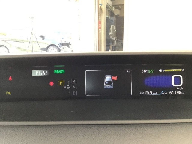 Toyota PRIUS 2022 8057697-8