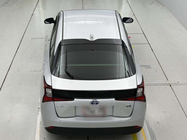 Toyota PRIUS 2021 8057747-8