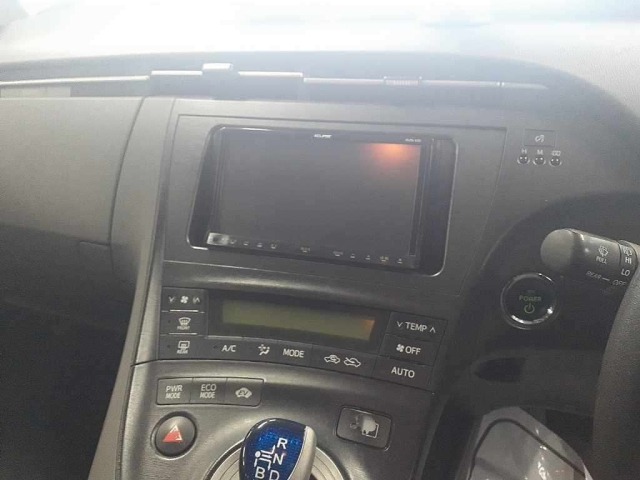 Toyota PRIUS 2011 8057748-12