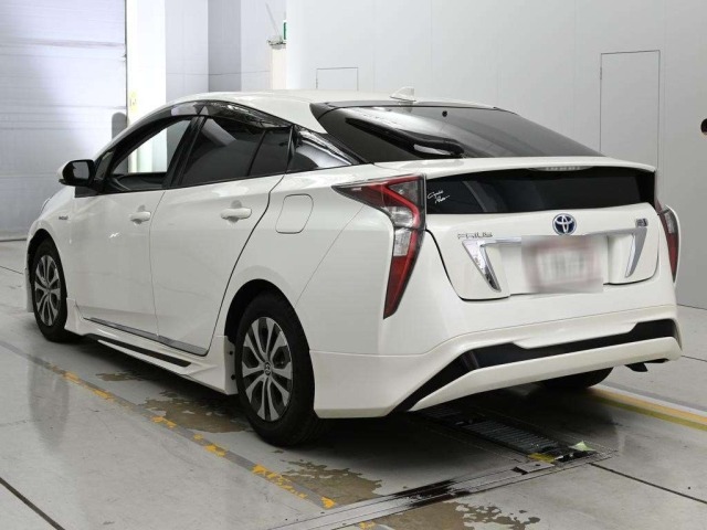 Toyota PRIUS 2016 8057757-6