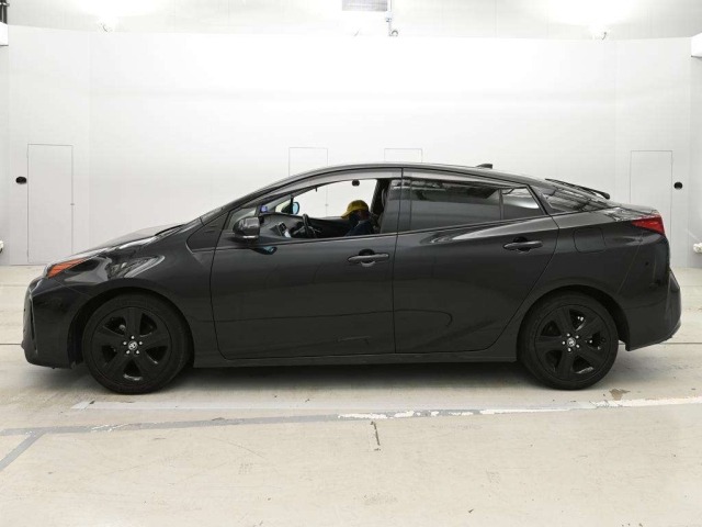 Toyota PRIUS 2021 8057766-4