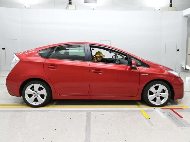 Toyota PRIUS 2014 8057774-3