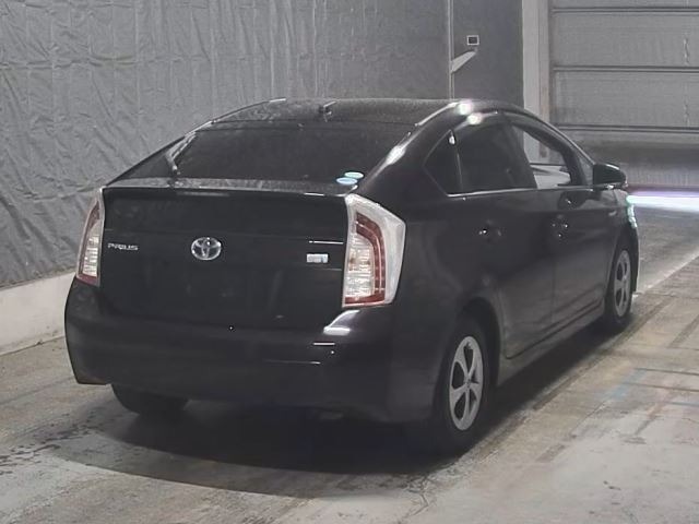 Toyota PRIUS 2015 8057782-1