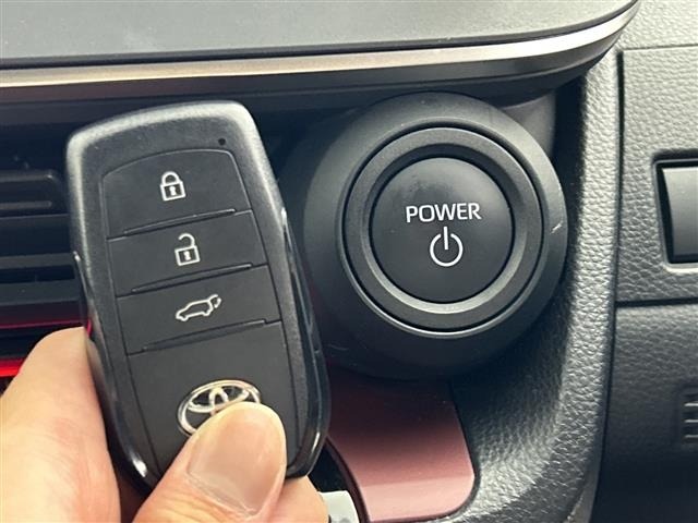 Toyota PRIUS 2023 8058780-9