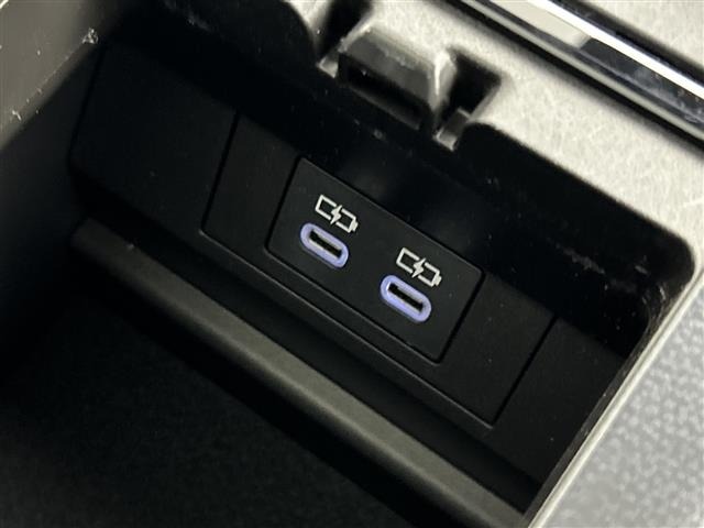 Toyota PRIUS 2023 8058783-11