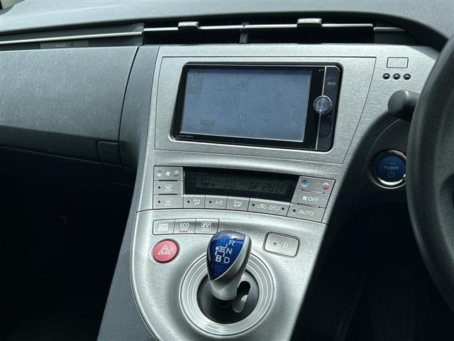 Toyota PRIUS 2014 8058861-17
