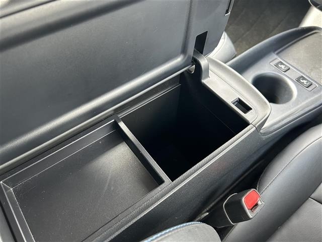 Toyota PRIUS 2020 8059071-2