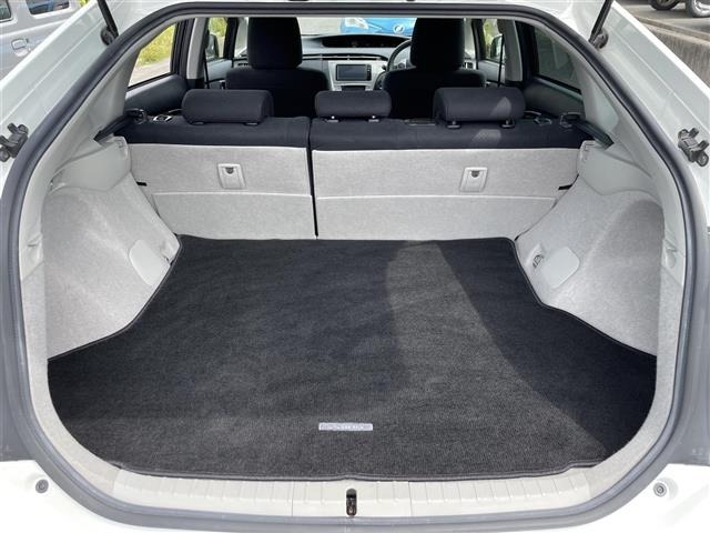 Toyota PRIUS 2014 8059312-13