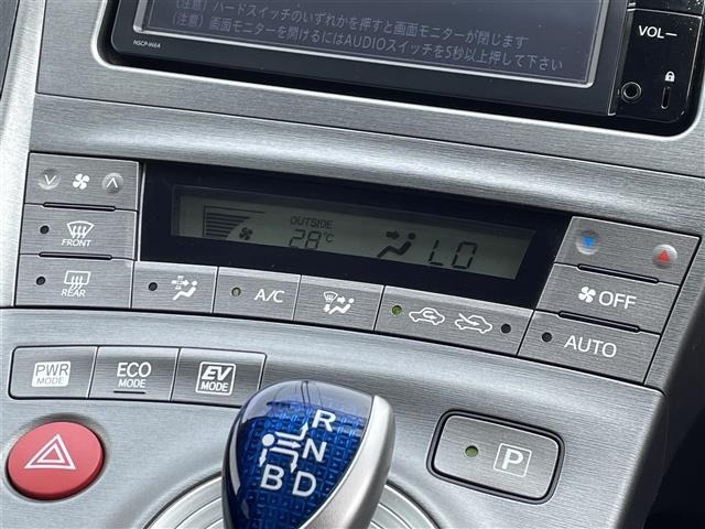 Toyota PRIUS 2014 8059312-18