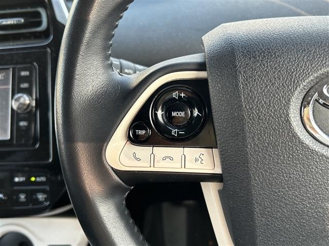 Toyota PRIUS 2017 8059325-16