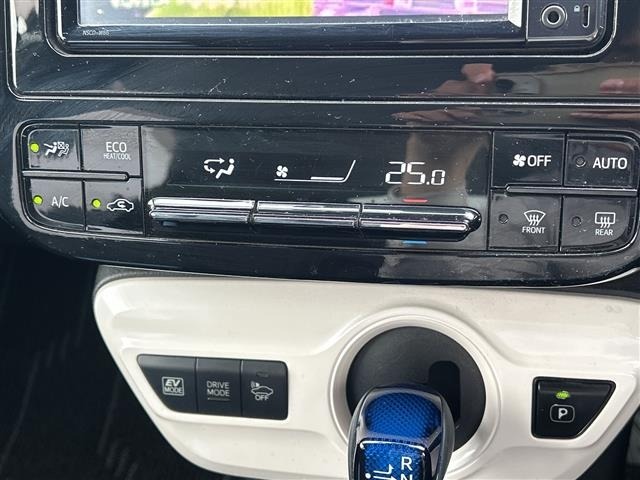 Toyota PRIUS 2017 8059393-3
