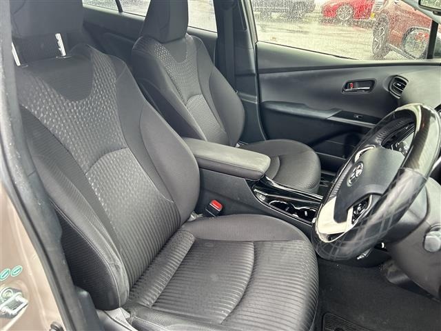 Toyota PRIUS 2017 8059393-8
