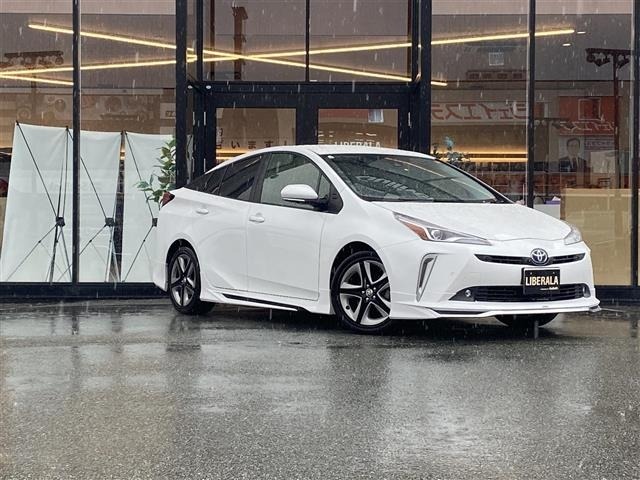 Toyota PRIUS 2022 8059533-0