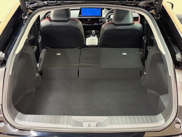 Toyota PRIUS 2023 8059569-4