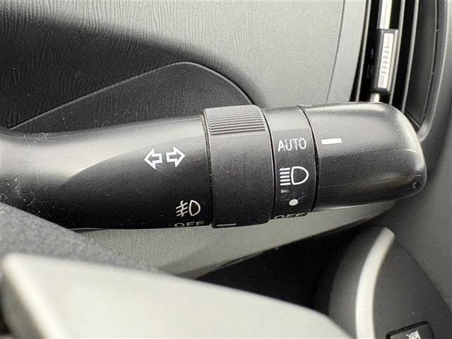 Toyota PRIUS 2011 8059690-11