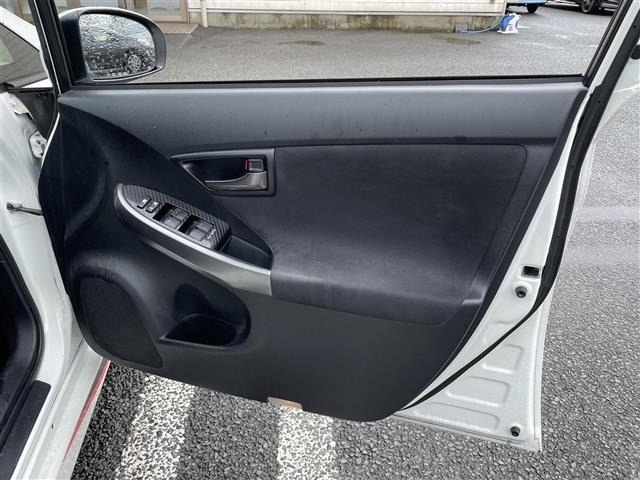 Toyota PRIUS 2015 8059691-3