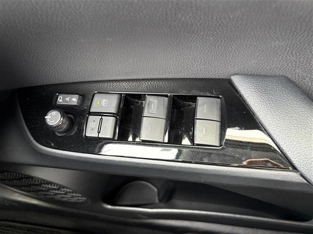 Toyota PRIUS 2020 8059828-3