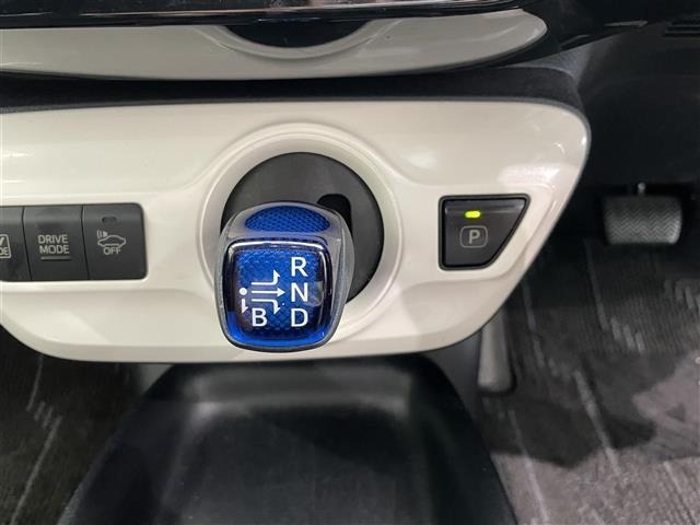 Toyota PRIUS 2018 8059872-2