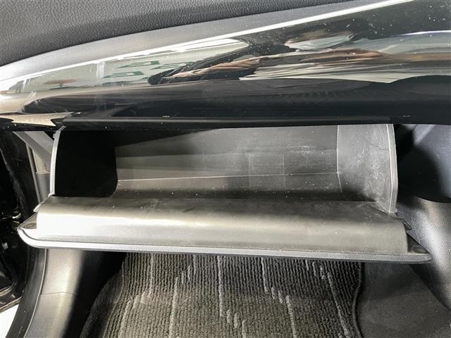 Toyota PRIUS 2018 8059872-4