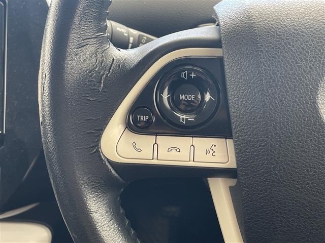 Toyota PRIUS 2018 8059876-7