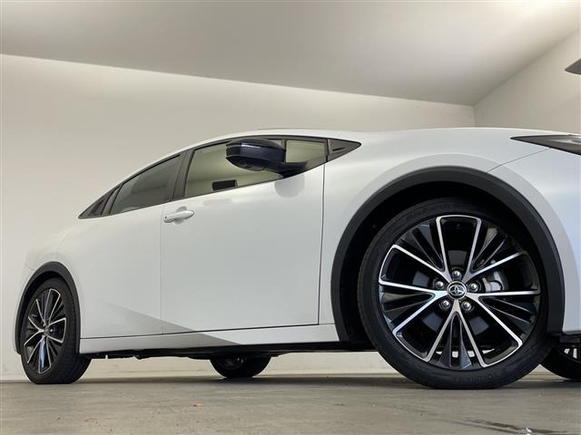 Toyota PRIUS 2023 8059896-11