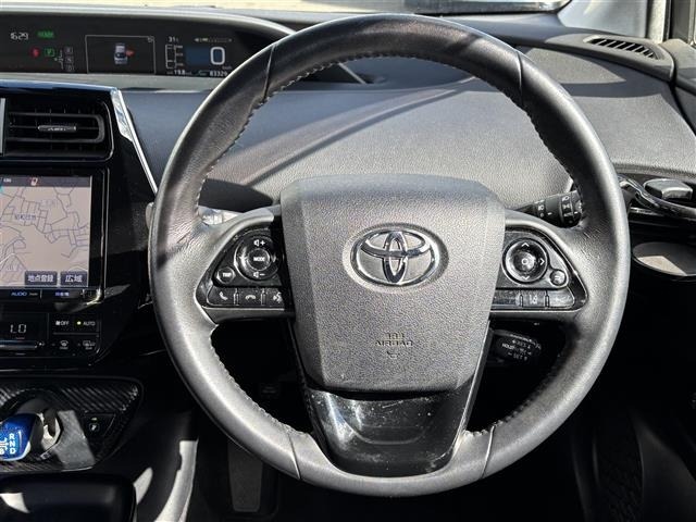 Toyota PRIUS 2016 8059898-3
