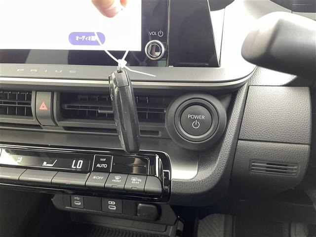 Toyota PRIUS 2025 8059923-6