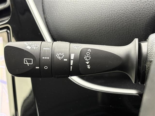 Toyota PRIUS 2021 8059946-2