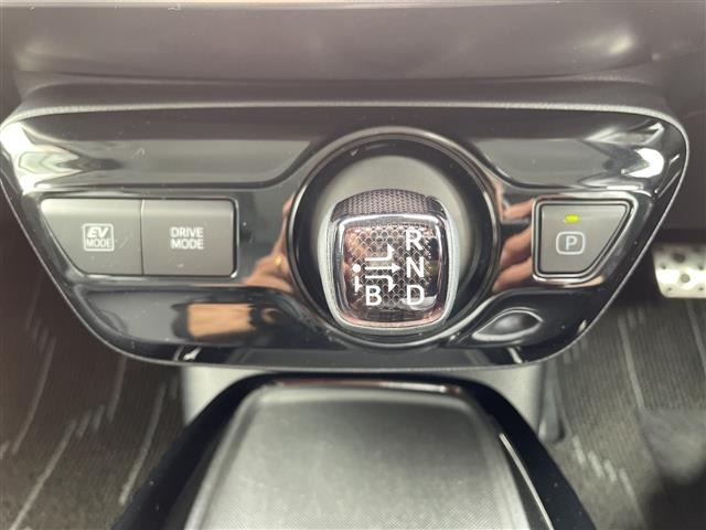 Toyota PRIUS 2021 8059960-9
