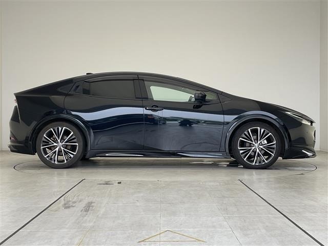 Toyota PRIUS 2023 8059996-4