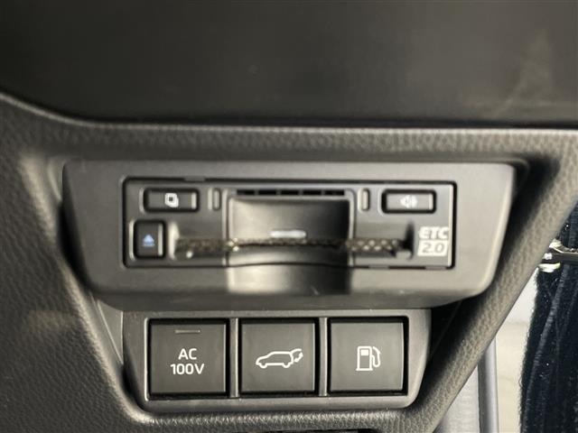 Toyota PRIUS 2023 8059996-7