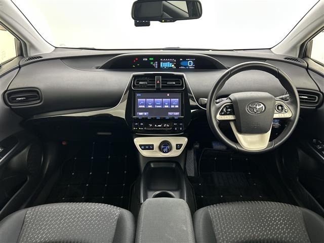 Toyota PRIUS 2017 8060003-14
