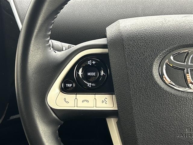 Toyota PRIUS 2017 8060003-8