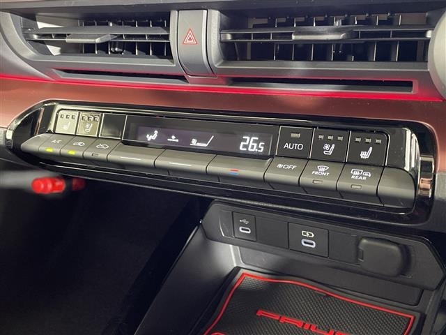 Toyota PRIUS 2023 8060020-20